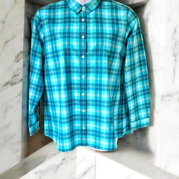 L. L. BEAN Women's Pretty Plaid Long Sleeve Button-Up Shirt. Size XL - Picture 14 of 14